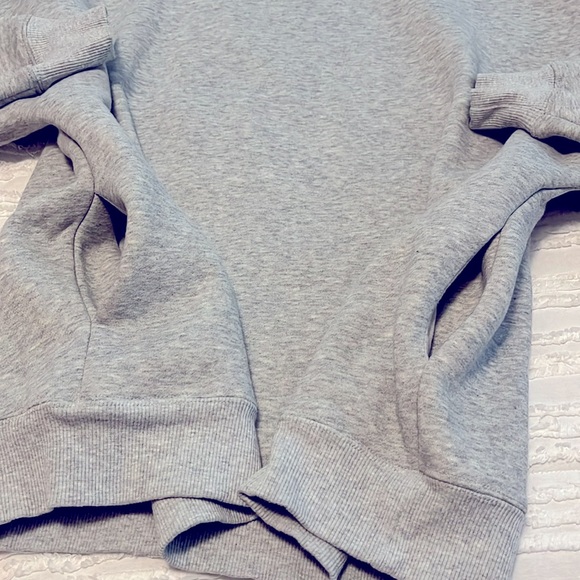 Mod Ref gray Sweatshirt w/pockets - Picture 2 of 5